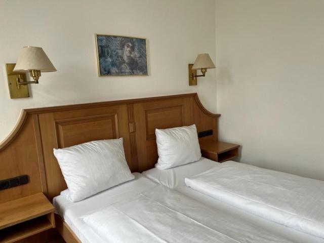Hotel Roemischer Kaiser Trewir Zewnętrze zdjęcie