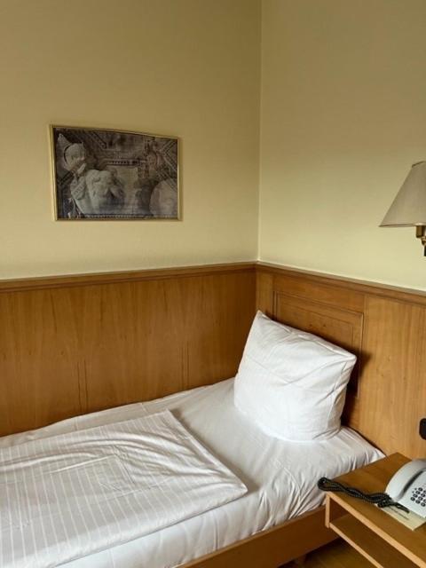 Hotel Roemischer Kaiser Trewir Zewnętrze zdjęcie
