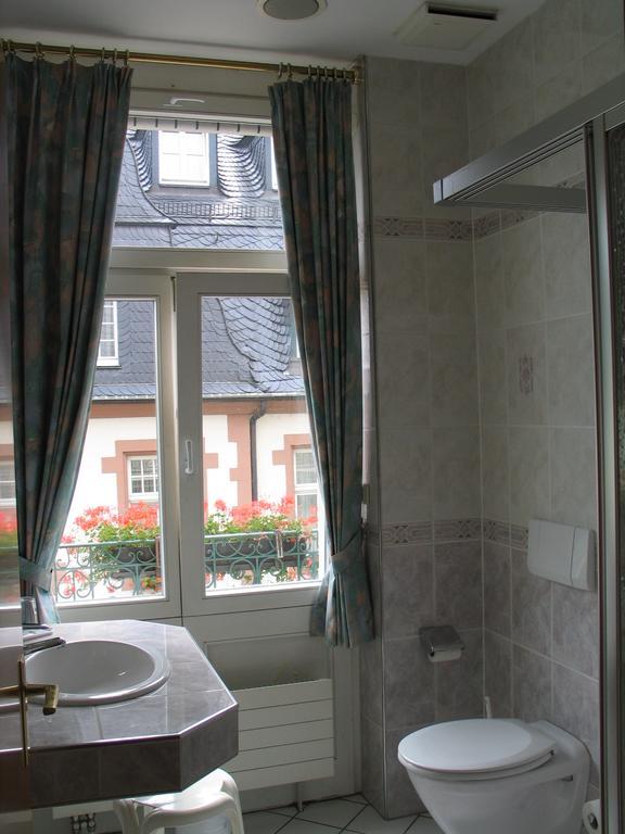 Hotel Roemischer Kaiser Trewir Zewnętrze zdjęcie